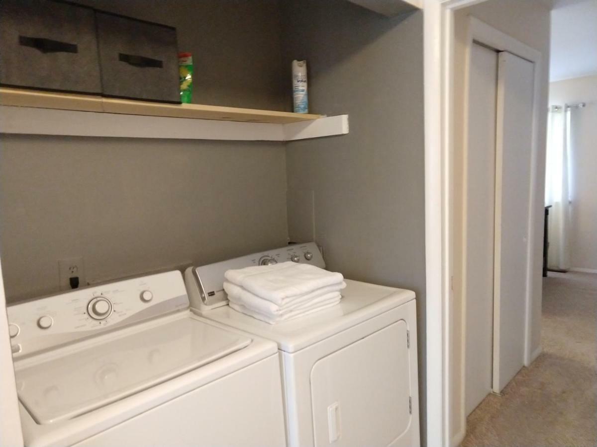 Delightful Townhome - Central Raleigh Location Eksteriør billede